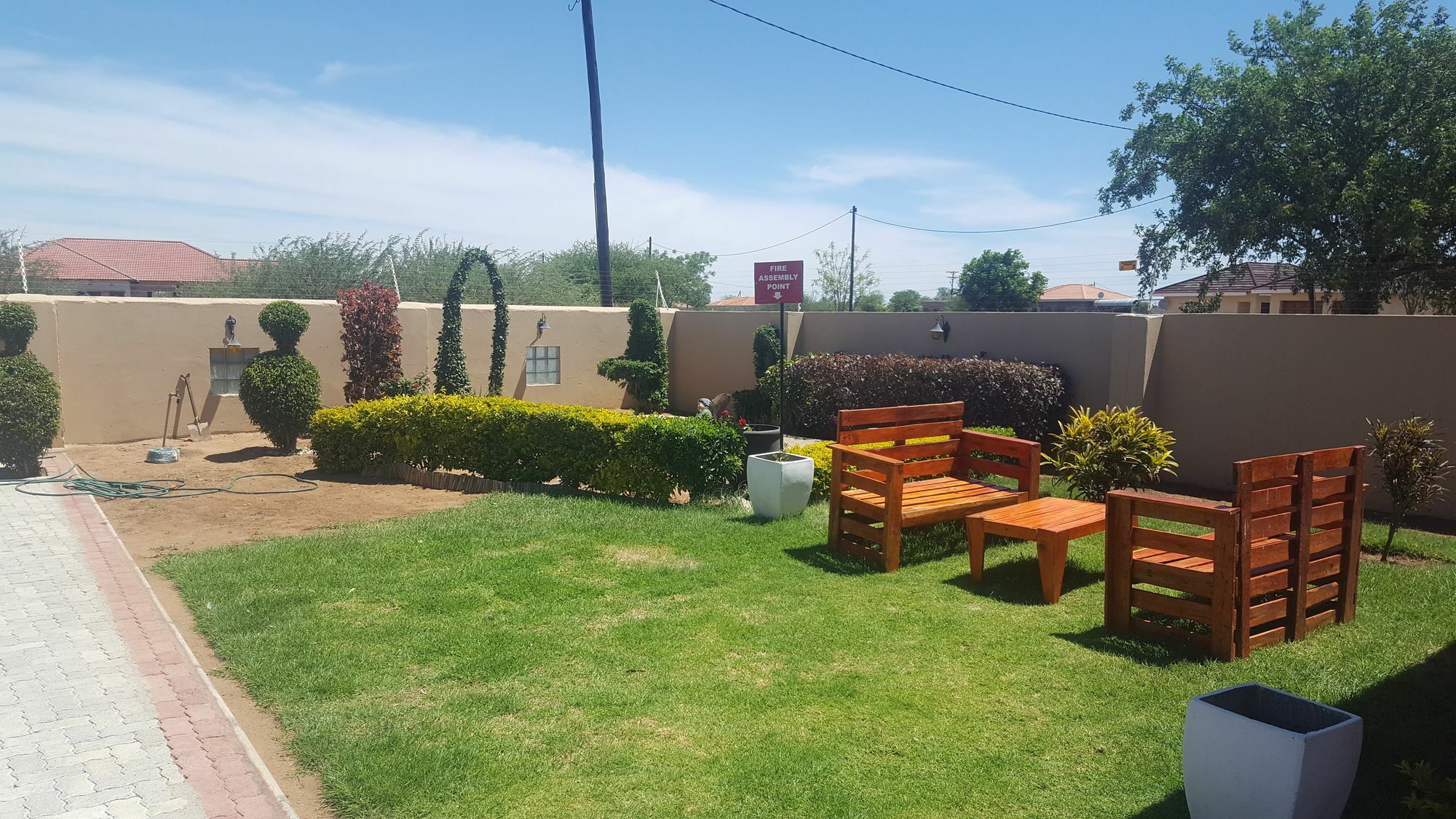 Mathlyn Guest House Francistown Exterior foto